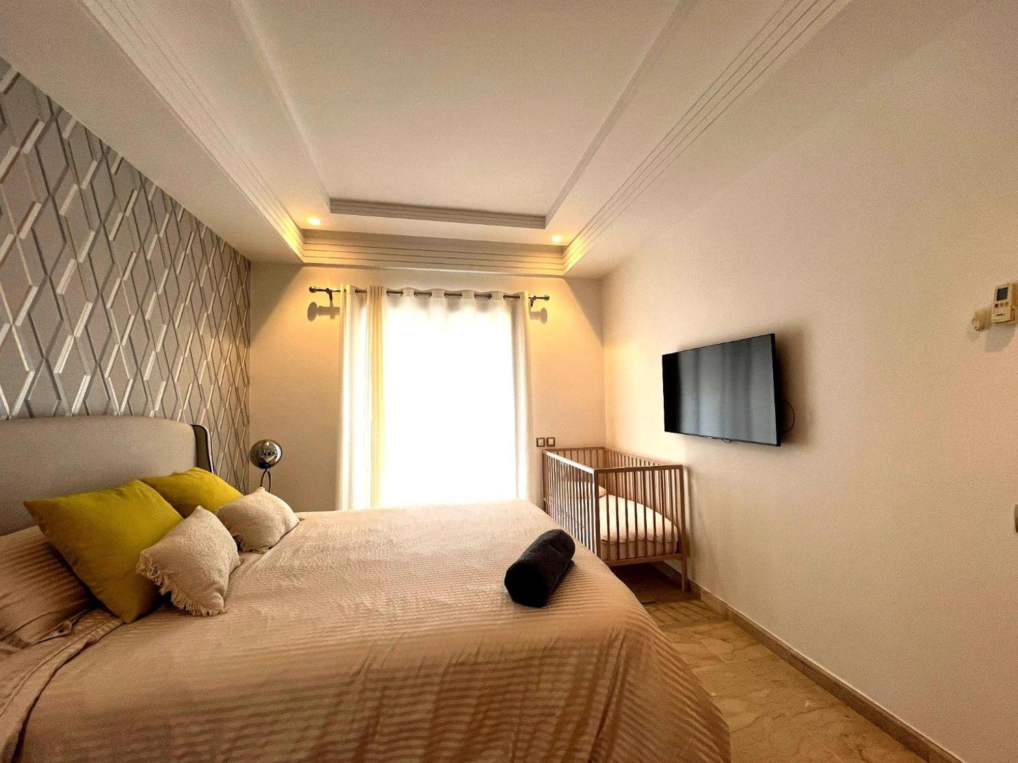 Welcome To Casa Luxe 3 King Beds Near Cfc & Tram * 卡萨布兰卡